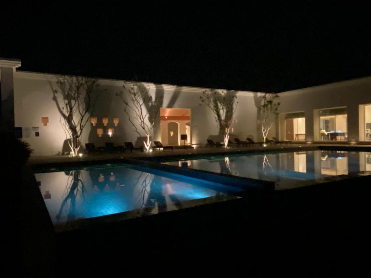 Marasa Sarovar Premiere, Bodhgaya Exteriör bild